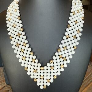 Vintage White & Gold Tone Plastic Beaded V Neck Chevron 17” Statement Necklace
